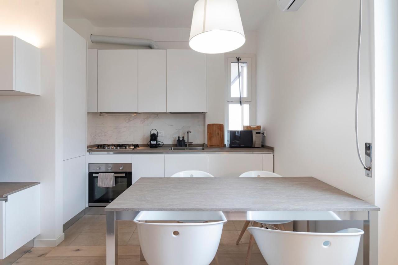 New Apartment Close To Navigli - Iulm - Ponti Apartment
